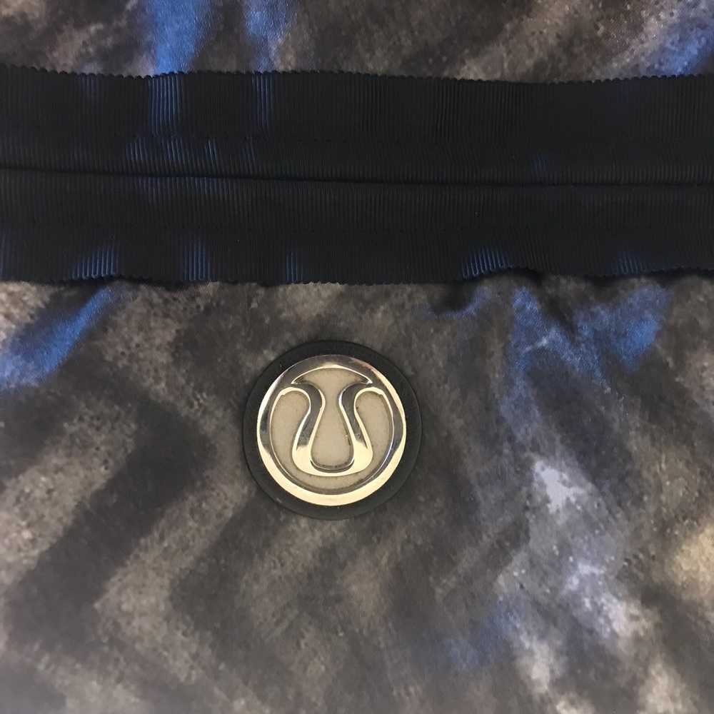 Lululemon shoulder bag
